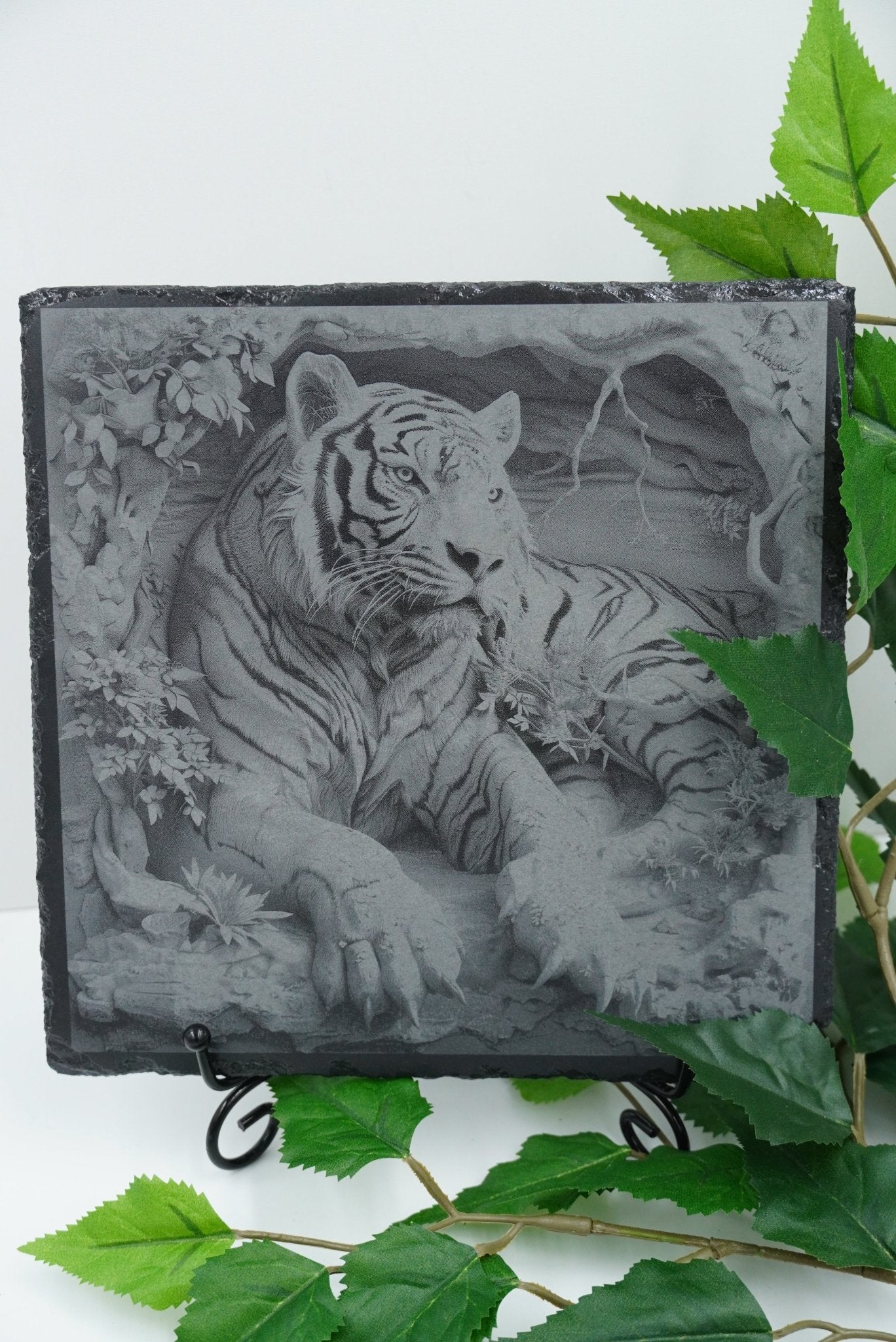 Schieferplatte „Tiger“ mit personalisierbarer Lasergravur, Made in Niederbayern