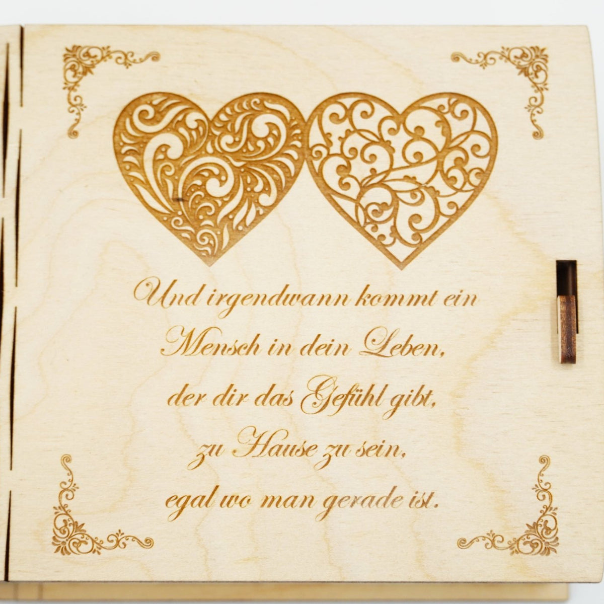 personalisierbare Geschenkbox mit Verschluss aus Holz für Hochzeit
