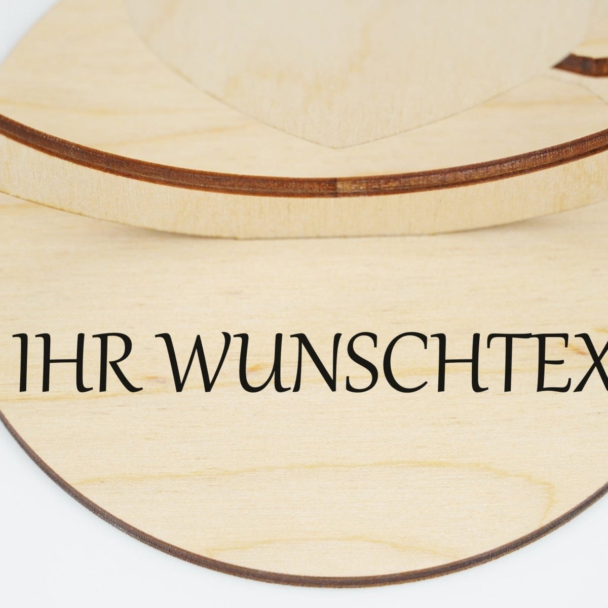 Personalisierbarer Valentin-Aufsteller aus Holz mit Halbbogen, Herzen und Amor