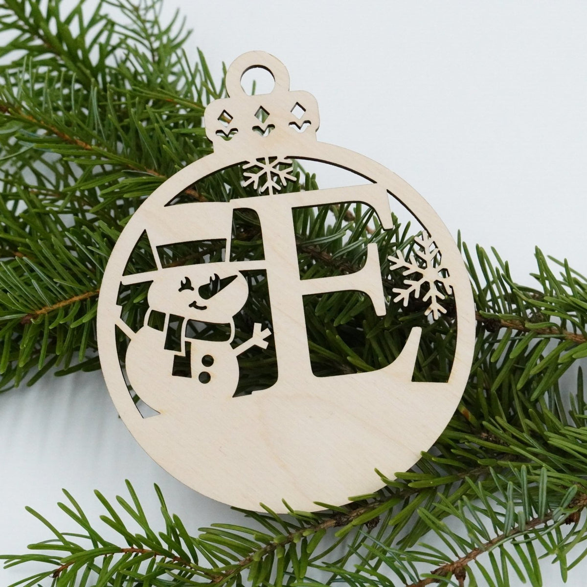 Christbaumschmuck "Schneemann" Buchstabe A bis M - personalisiert - RJC - Circle