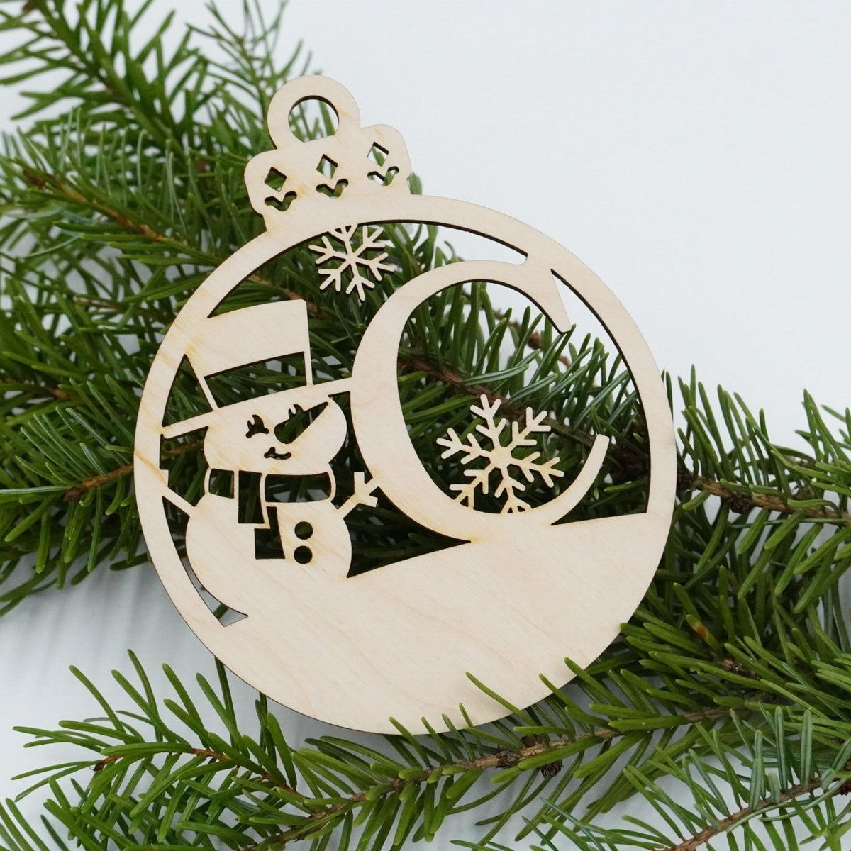 Christbaumschmuck "Schneemann" Buchstabe A bis M - personalisiert - RJC - Circle