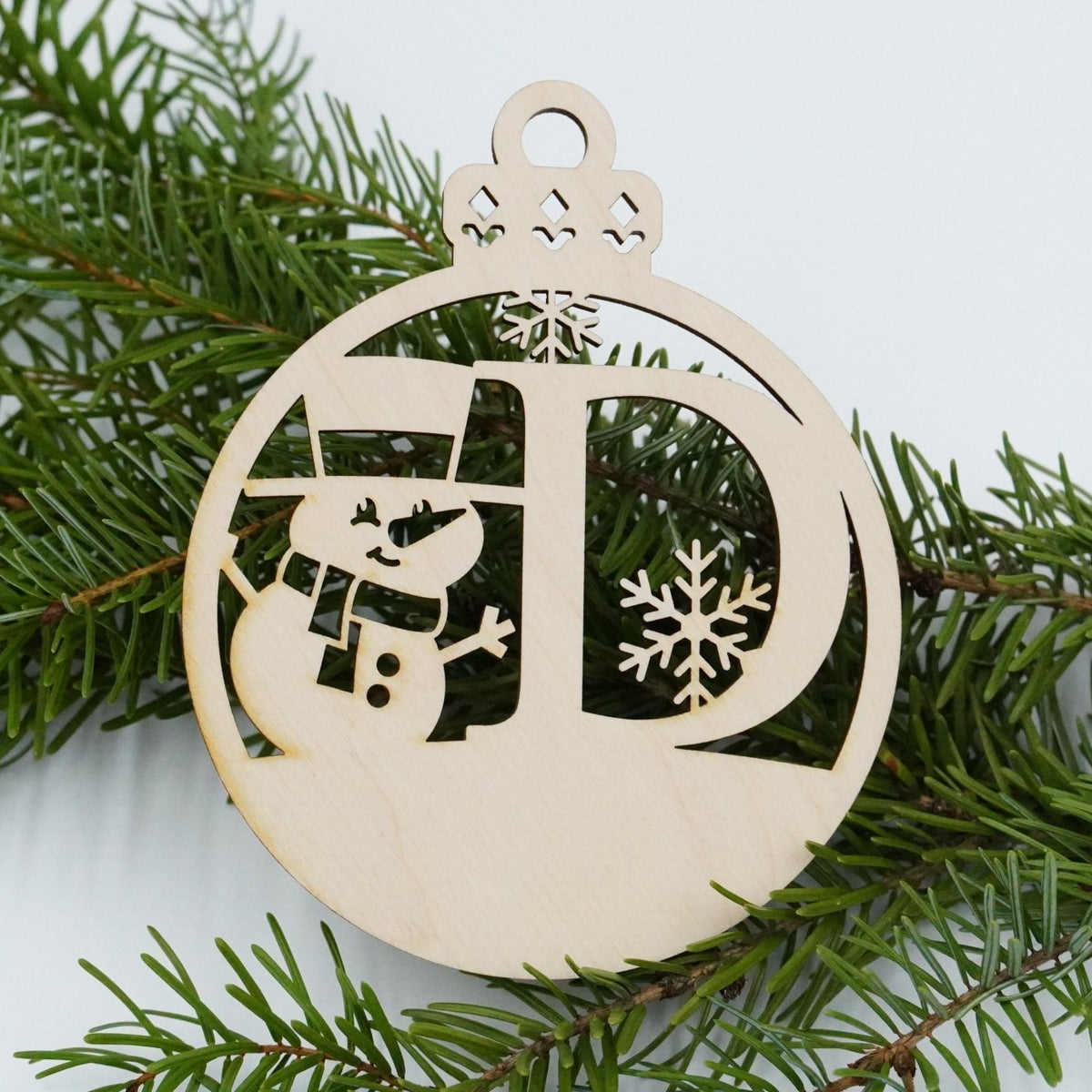 Christbaumschmuck "Schneemann" Buchstabe A bis M - personalisiert - RJC - Circle
