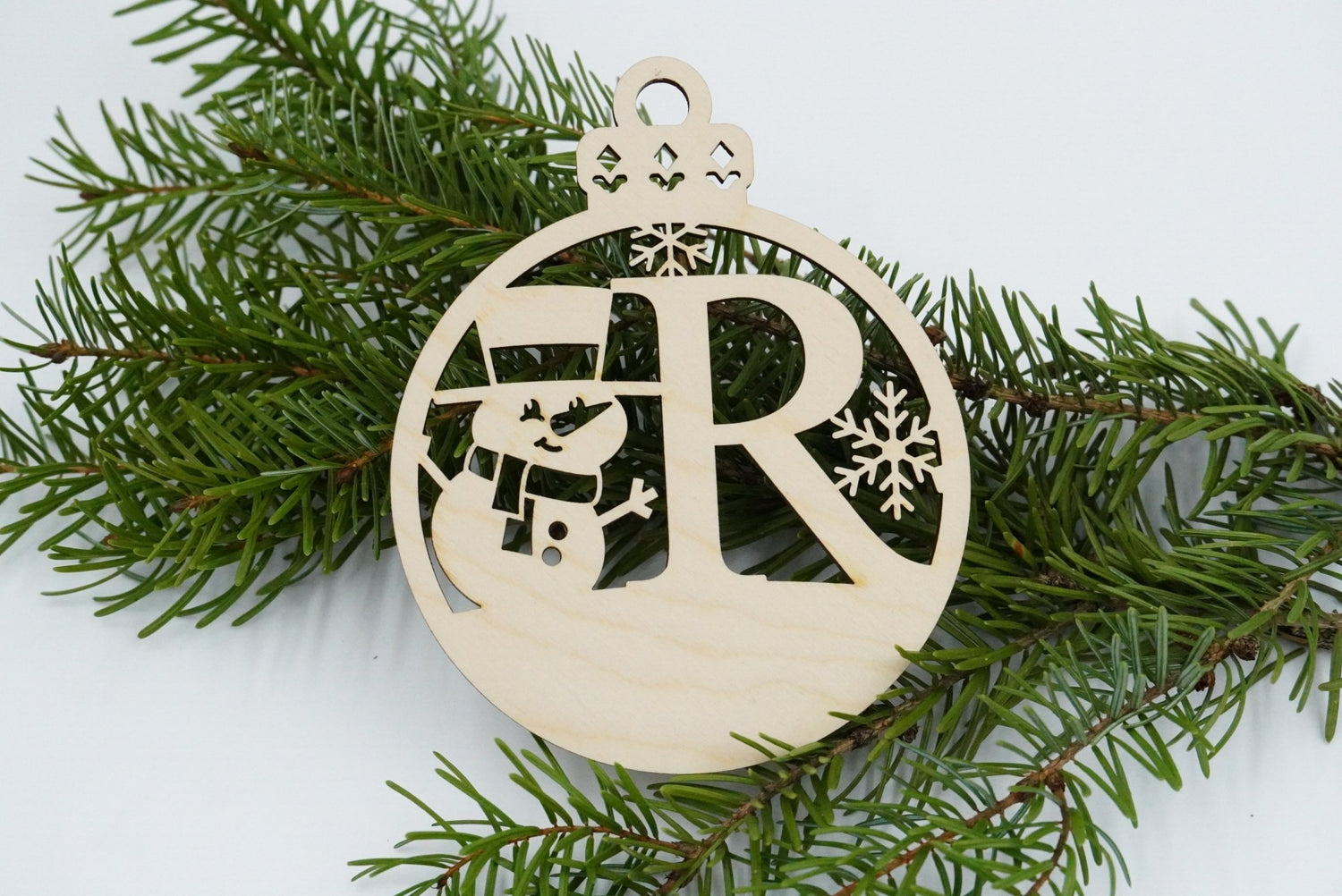 Christbaumschmuck "Schneemann" Buchstabe N bis Z - personalisiert - RJC - Circle