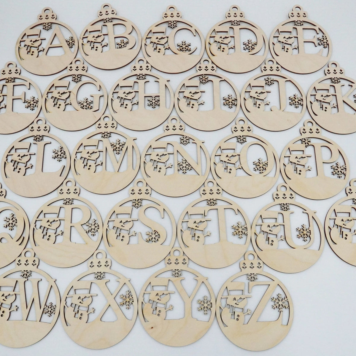 Christbaumschmuck "Schneemann" Buchstabe N bis Z - personalisiert - RJC - Circle