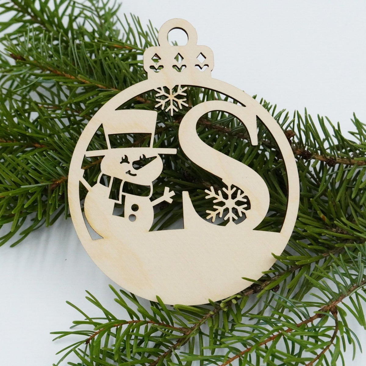 Christbaumschmuck "Schneemann" Buchstabe N bis Z - personalisiert - RJC - Circle