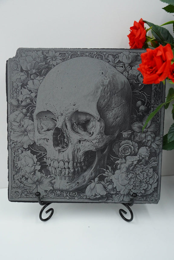 Halloween Untersetzer "Skull" der Dritte im Blumenbett - personalisierbar - RJC - Circle
