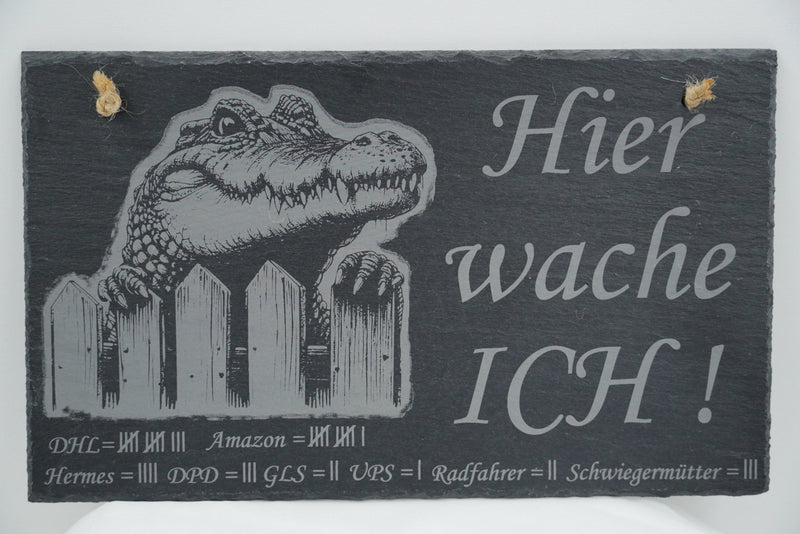 „Hier wache ich“ Schieferschild mit Gravur – Haustier Türschild für Humormenschen - RJC - Circle