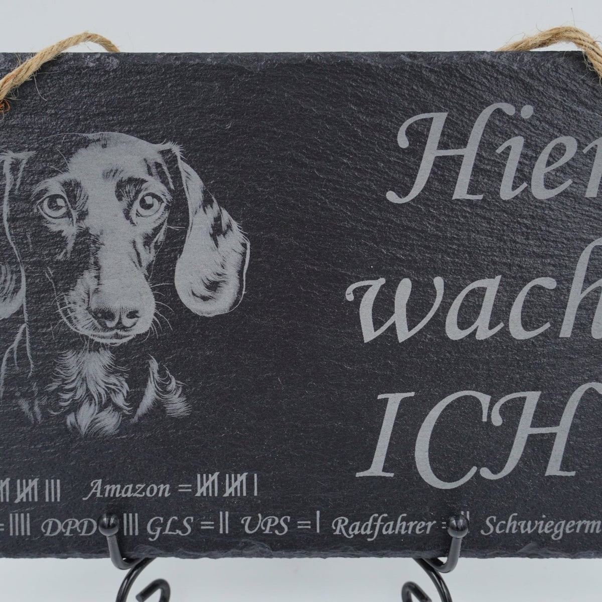„Hier wache ich“ Schieferschild mit Gravur – Haustier Türschild für Hundehalter - RJC - Circle
