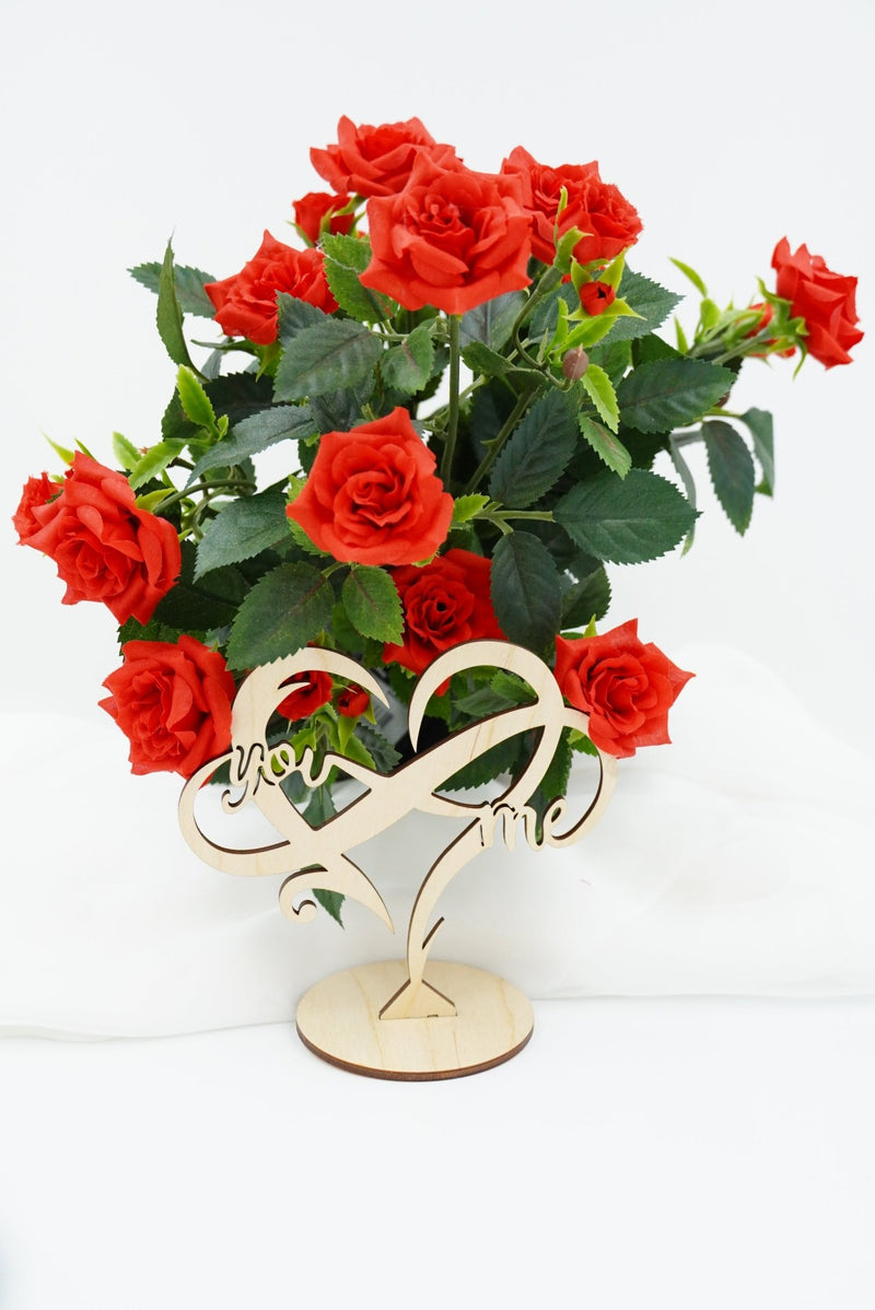 Hochzeit Valentin Aufsteller aus Birken-/Lindensperrholz mit Herz & Unendlichkeitszeichen, graviert in Niederbayern