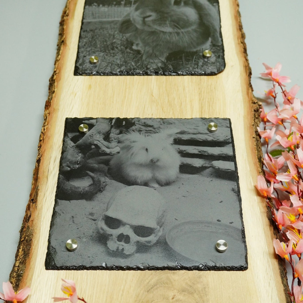 Individuelle Fotogravur auf Schieferplatte ca. 2 x 20*20 cm mit rustikaler Holzschwarte hochkant – Dein Foto als Kunstwerk - RJC - Circle