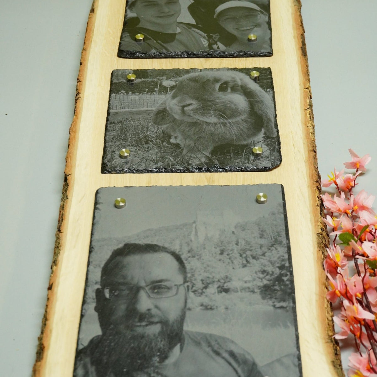 Individuelle Fotogravur auf Schieferplatte ca. 20*20 cm + 2 x 20*30 cm mit rustikaler Holzschwarte hochkant – Dein Foto als Kunstwerk - RJC - Circle