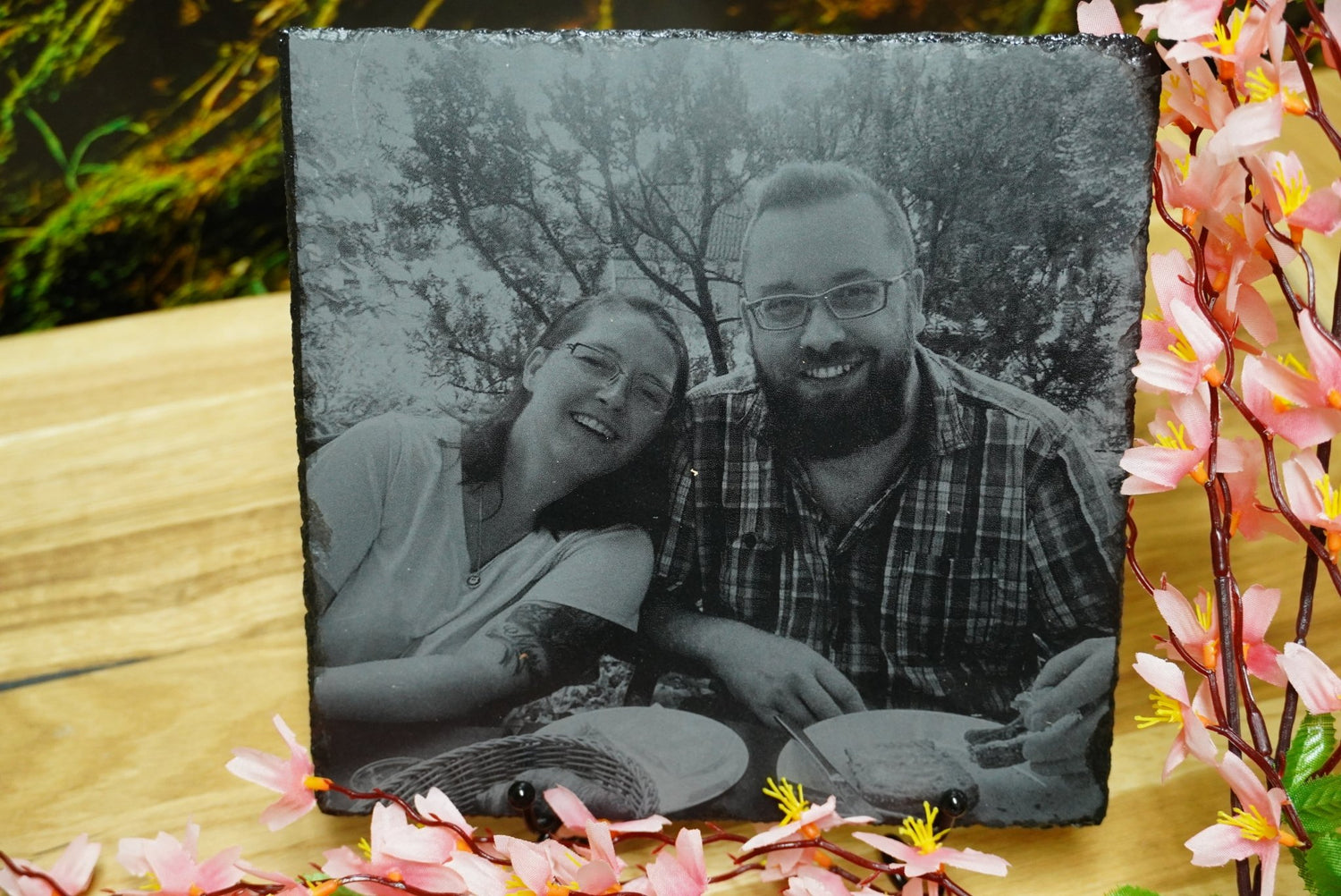 Individuelle Fotogravur auf Schieferplatte eckig – Dein Foto als Kunstwerkeckig - RJC - Circle