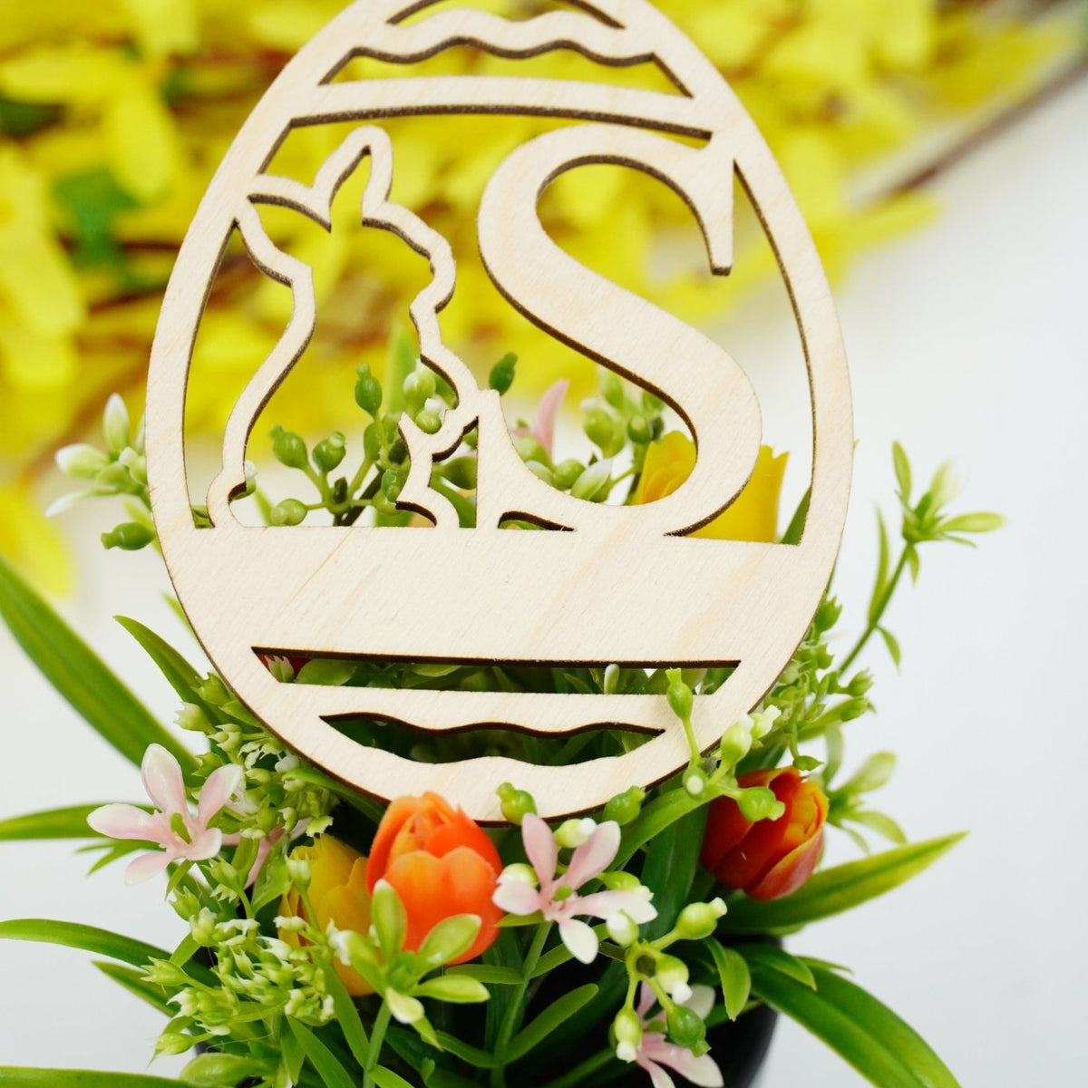 Osterhase mit Buchstabe "N bis Z" - personalisierbar - RJC - Circle