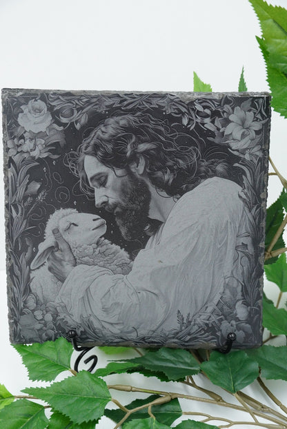 Schieferplatte Jesus mit Lamm Blumenornament - personalisierbar - RJC - Circle