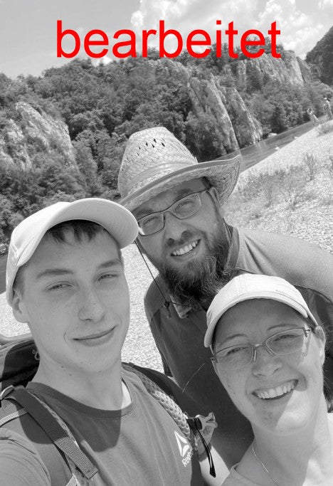 Schieferplatte mit Fotogravur & Holz–Natur trifft Erinnerung und Glück - RJC - Circle