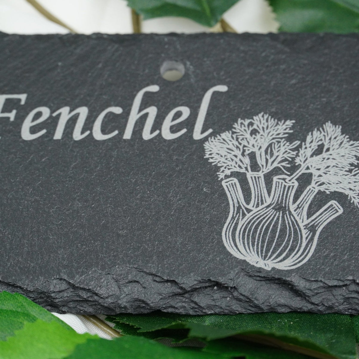 Schieferschild für Gemüse und mehr – Laser graviert & wetterfest - RJC-Circle