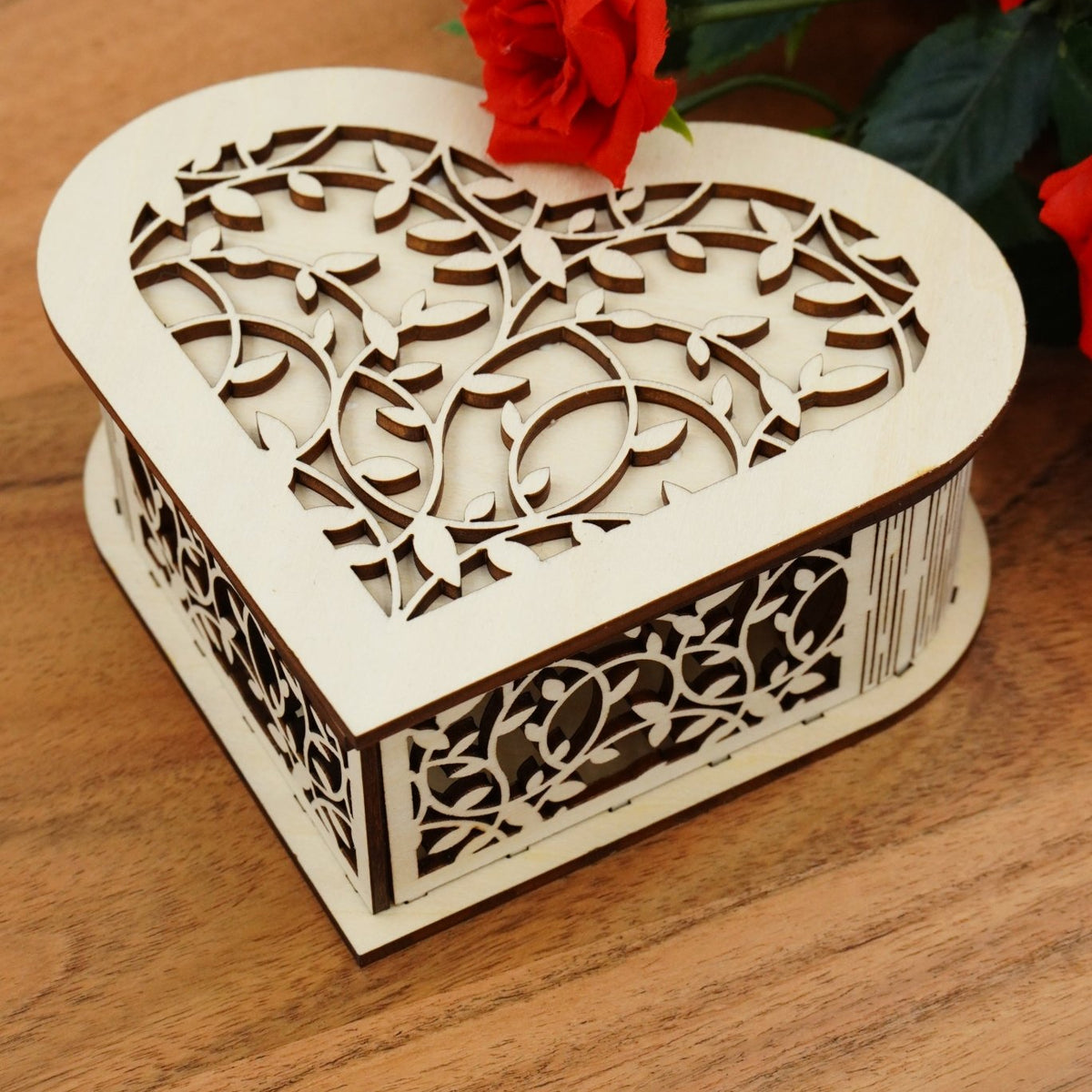 Valentin Geschenkbox Herz groß - personalisierbar - RJC - Circle
