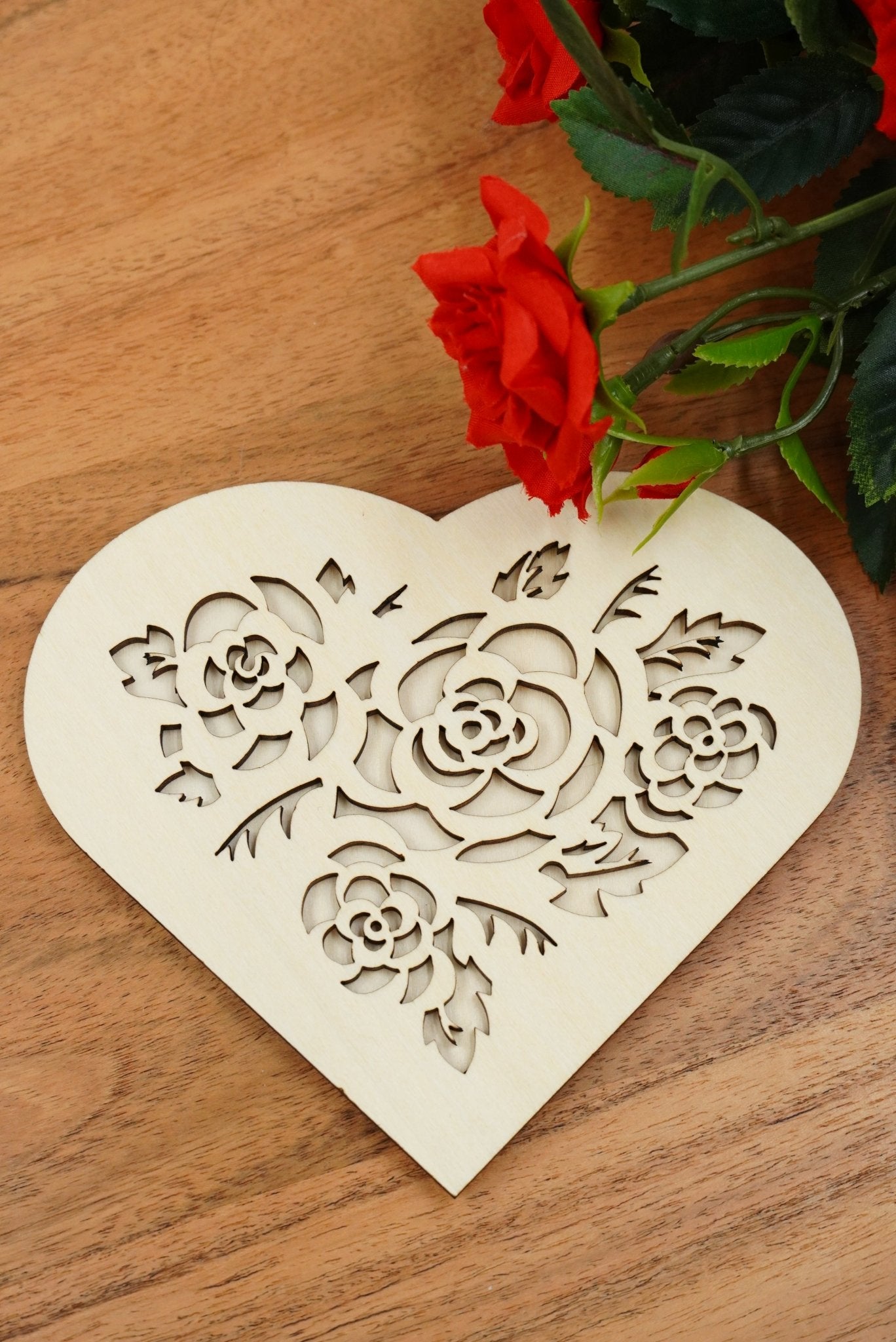 Valentin Geschenkbox Herz groß - personalisierbar - RJC - Circle