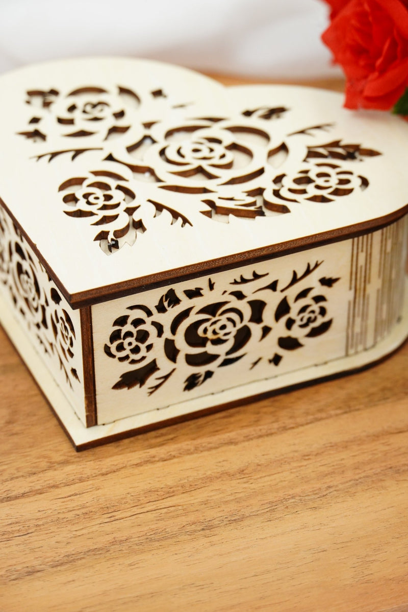 Valentin Geschenkbox Herz groß - personalisierbar - RJC - Circle