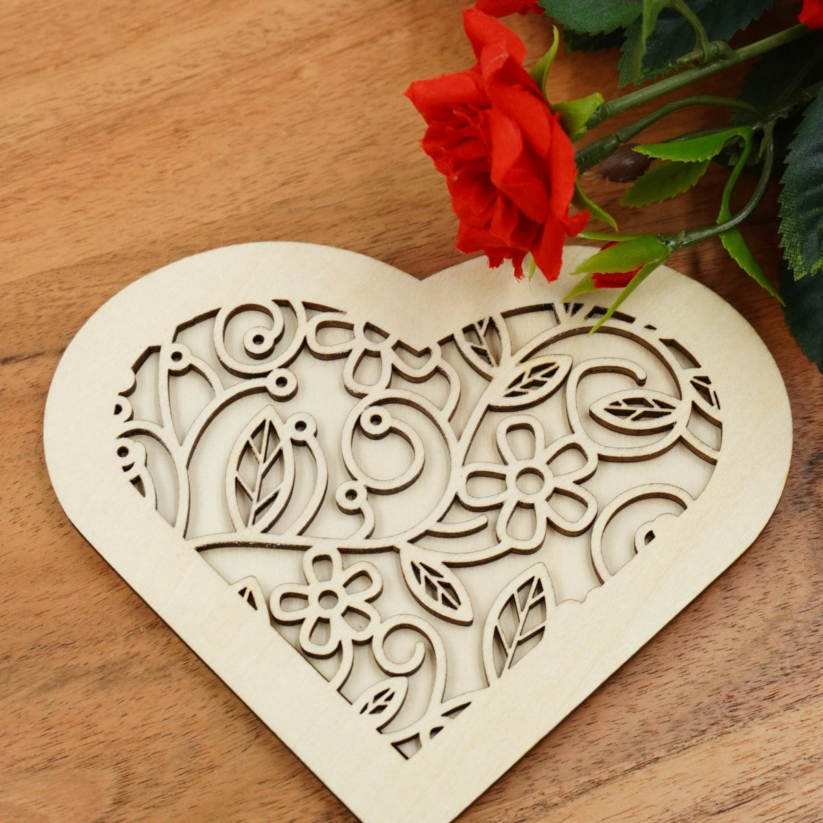 Valentin Geschenkbox Herz groß - personalisierbar - RJC - Circle