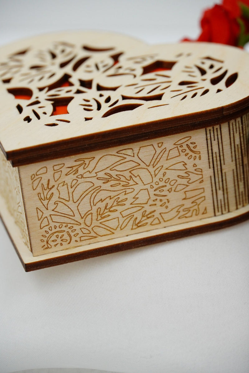 Valentin Geschenkbox Herz klein - personalisierbar - RJC - Circle