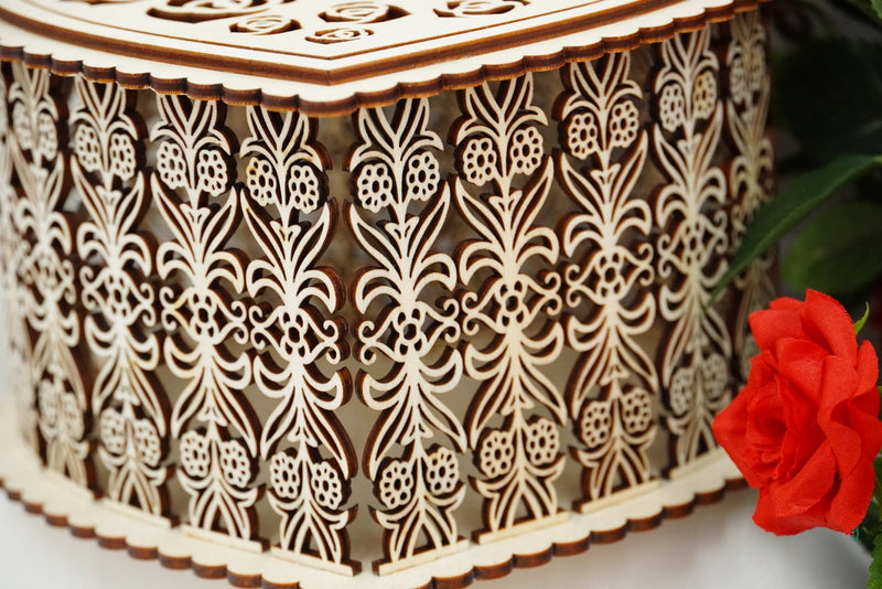 Valentinsbox filigran Rosendeckel - RJC - Circle