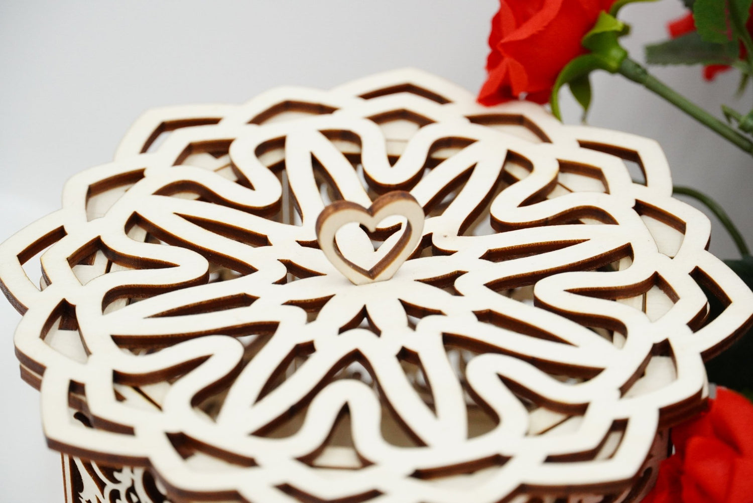 Valentinsbox Ranke mit Herz - RJC - Circle