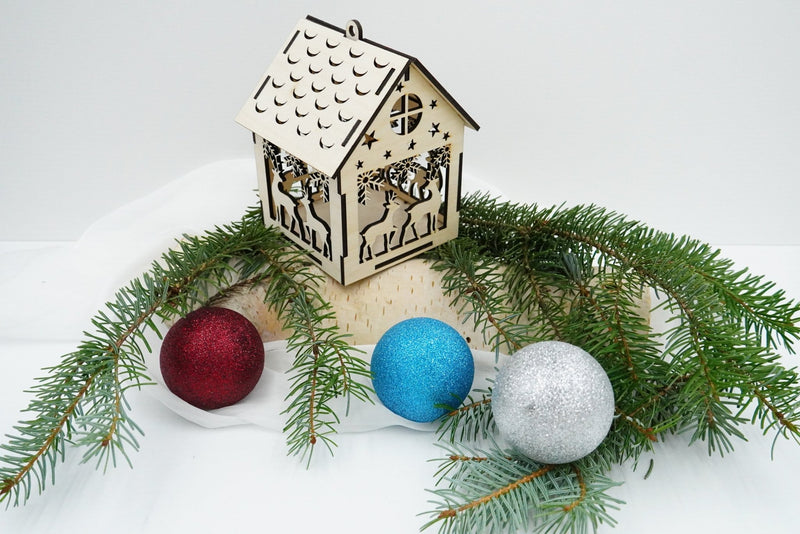 Weihnachtshaus in fünf Designs - RJC - Circle