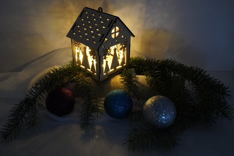 Weihnachtshaus in fünf Designs - RJC - Circle