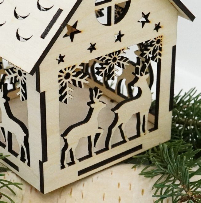 Weihnachtshaus in fünf Designs - RJC - Circle