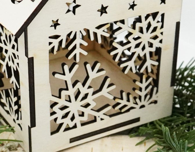 Weihnachtshaus in fünf Designs - RJC - Circle