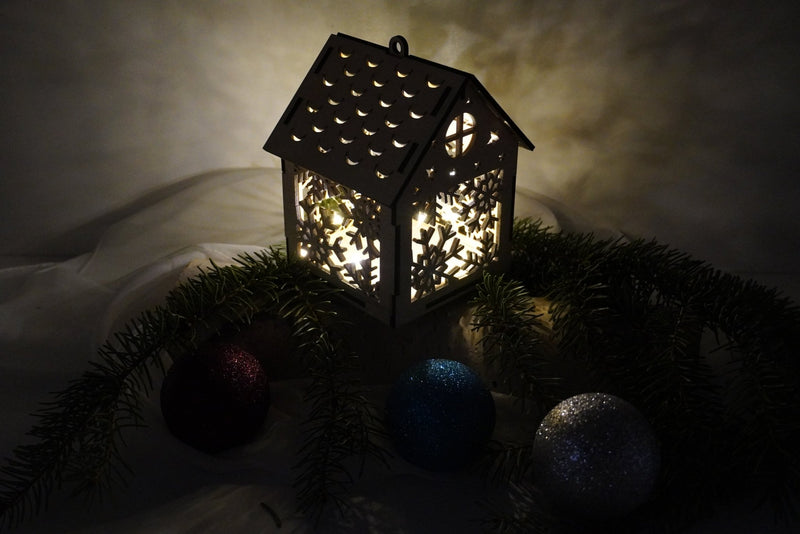 Weihnachtshaus in fünf Designs - RJC - Circle