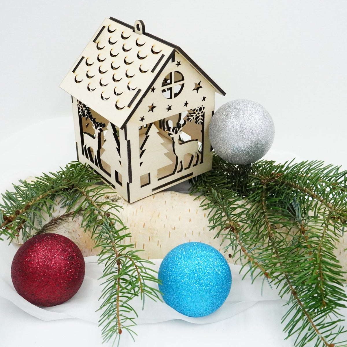 Weihnachtshaus in fünf Designs - RJC - Circle